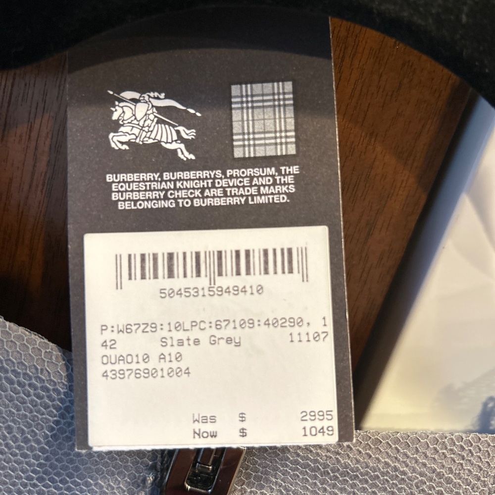 Burberry - Picture 5 of 5